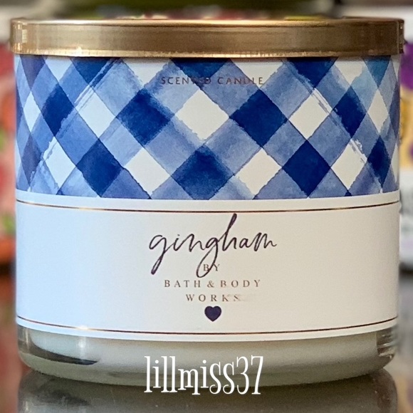 BRAND NEW BATH AND BODY WORKS 3 WICK CANDLE - Picture 1 of 4